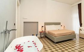 La Piazza Suite